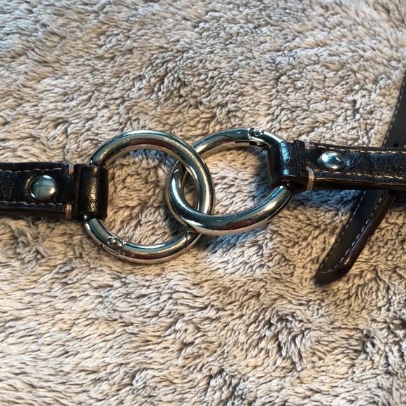 NWOT Coach Belt/ brown with silver tone metal linked circles/5 holes - Picture 4 of 9